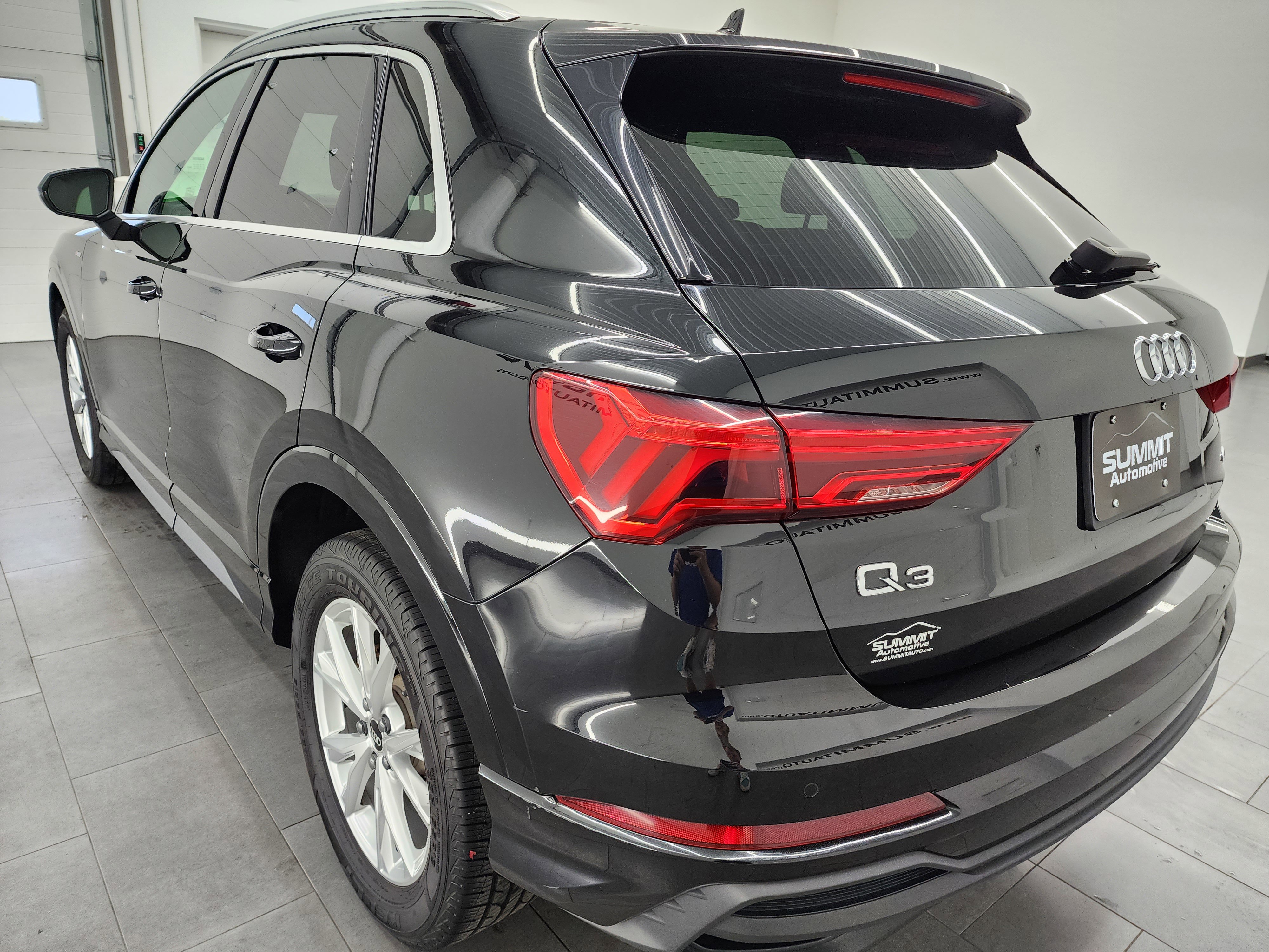 Used 2023 Audi Q3 2.0T Premium image 6