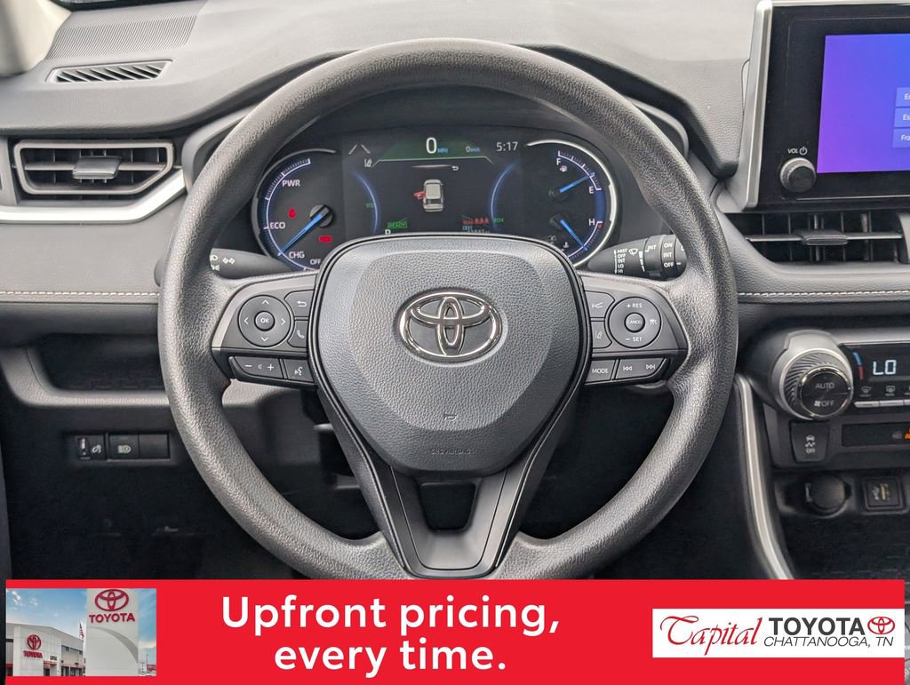 Used 2025 Toyota RAV4 XLE AWD/4WD image 15
