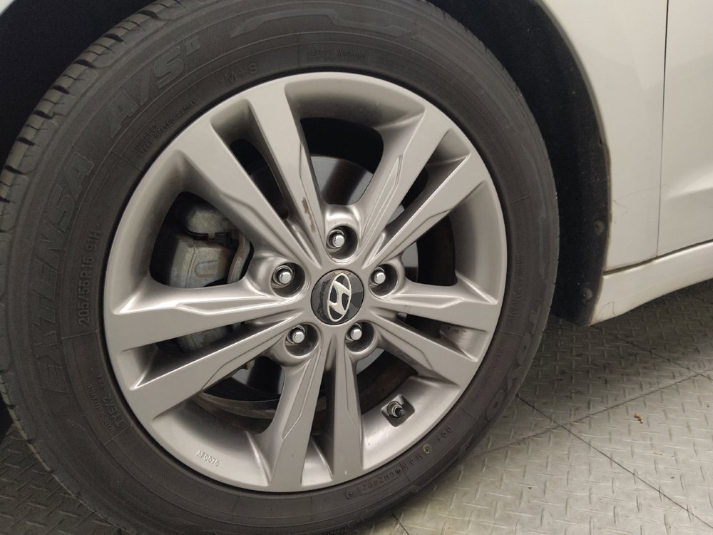 Used 2018 Hyundai Elantra SEL image 31