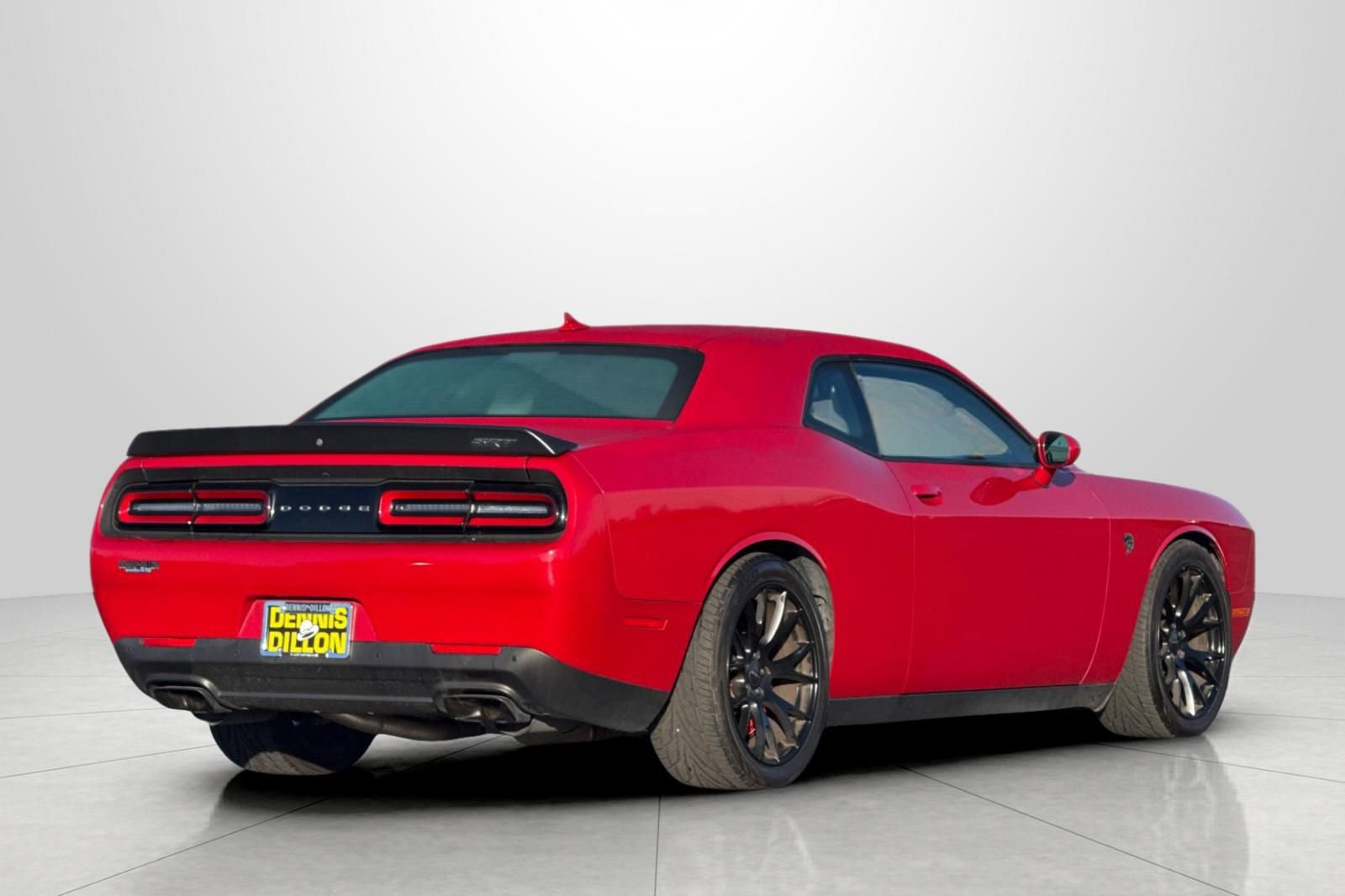 Used 2016 Dodge Challenger SRT Hellcat image 4