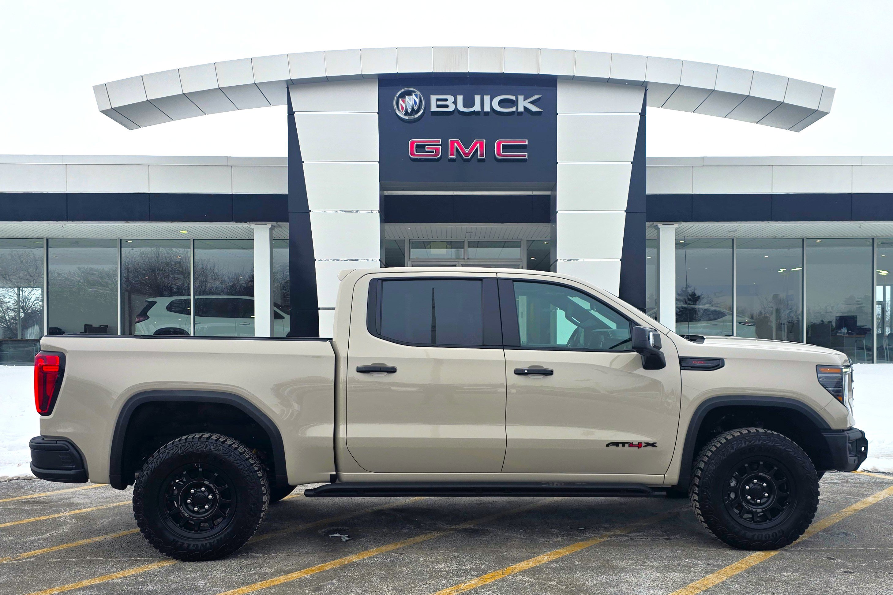 New 2026 GMC Sierra 1500 AT4X w/ AT4X AEV Edition image 10
