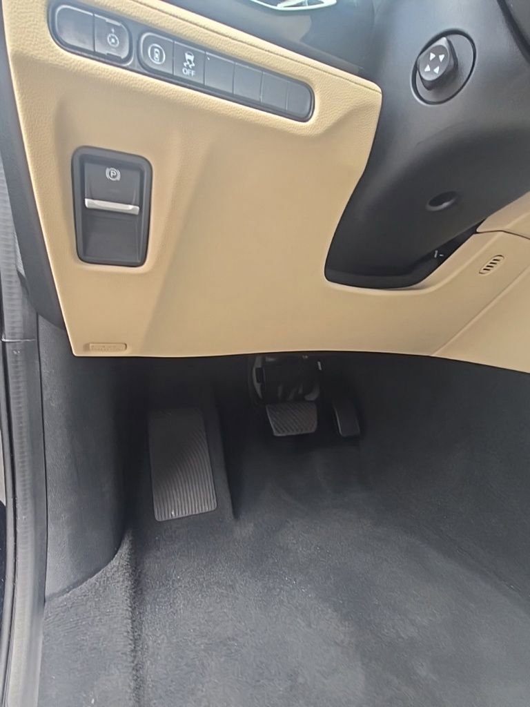 Used 2023 Acura MDX FWD image 18