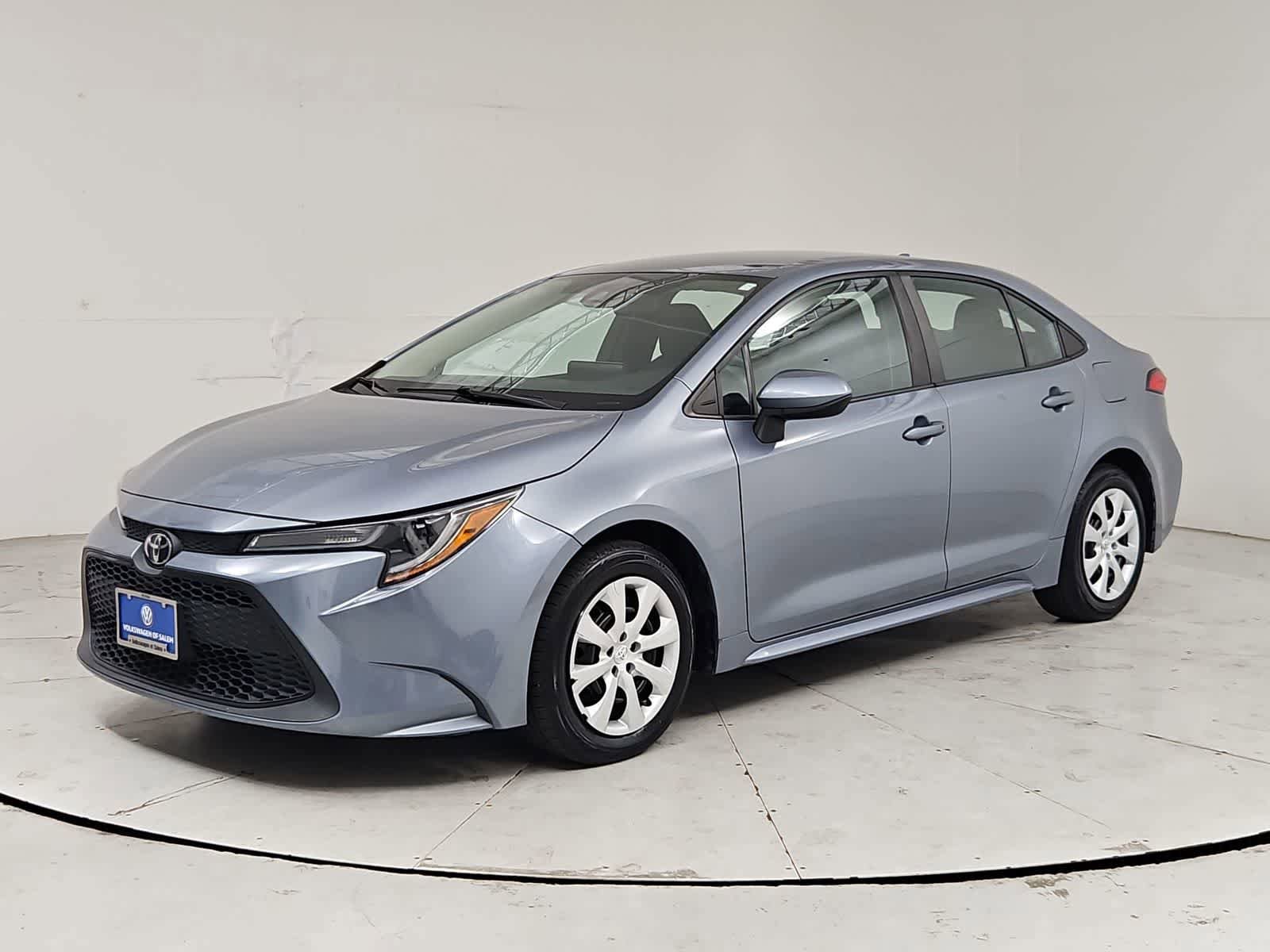 Used 2022 Toyota Corolla LE FWD image 1