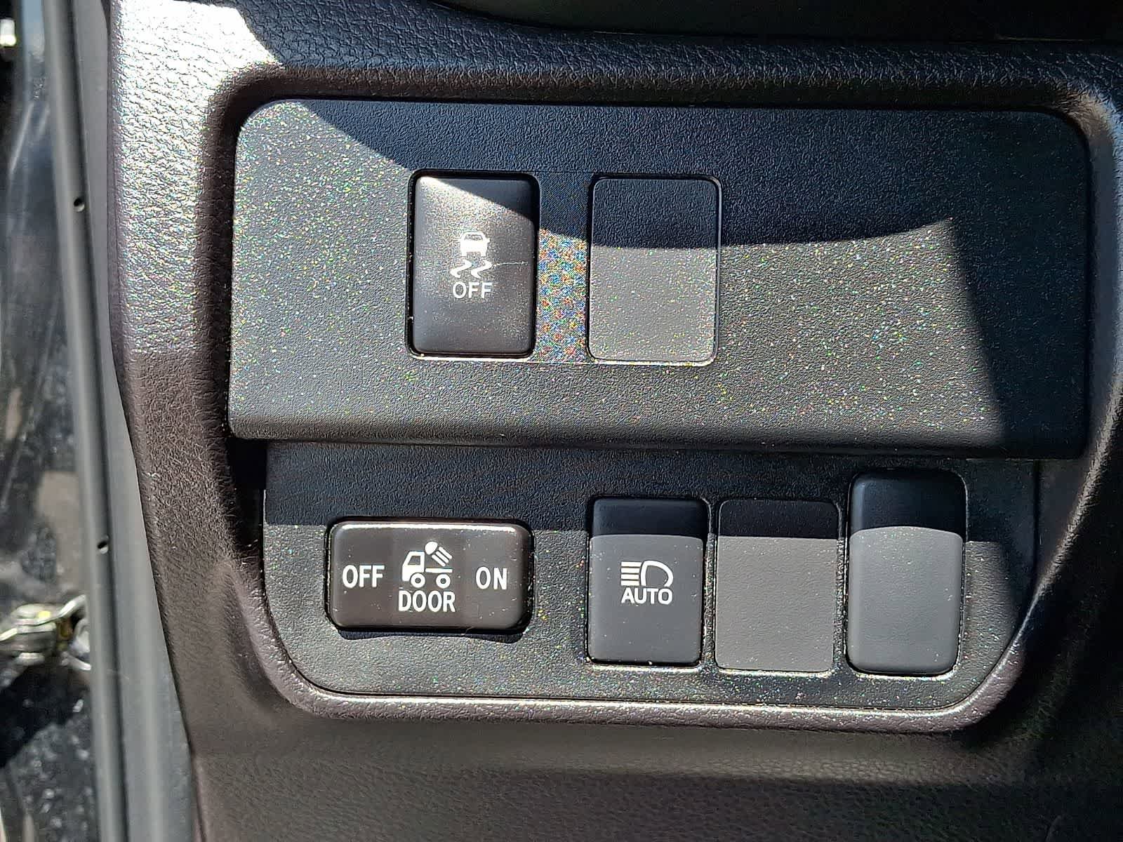 Certified 2023 Toyota Tacoma SR AWD/4WD image 30