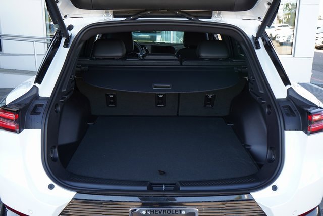 New 2025 Chevrolet Equinox EV LT image 7