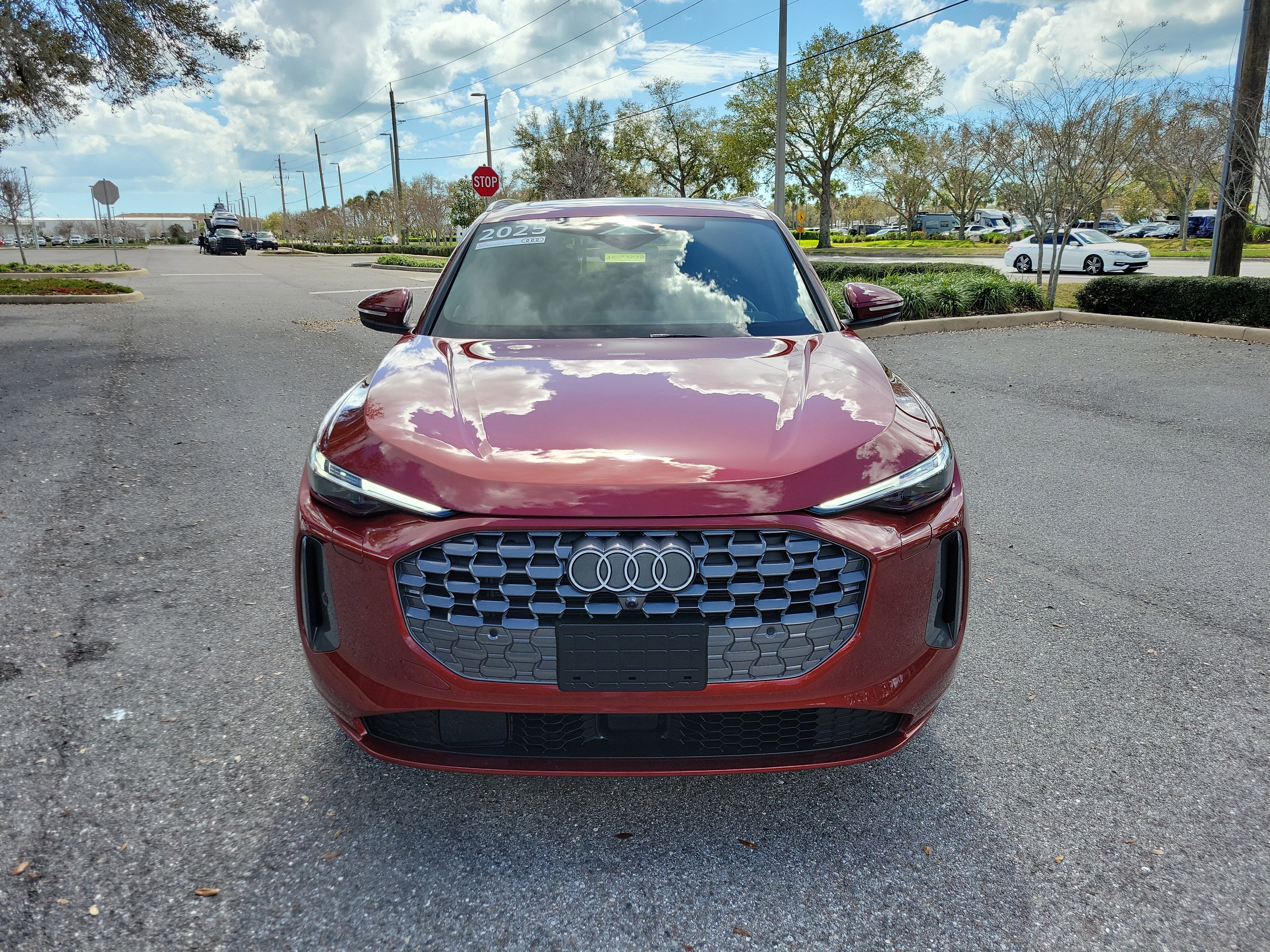 Certified 2025 Audi Q5 Premium Plus w/ Premium Plus image 2