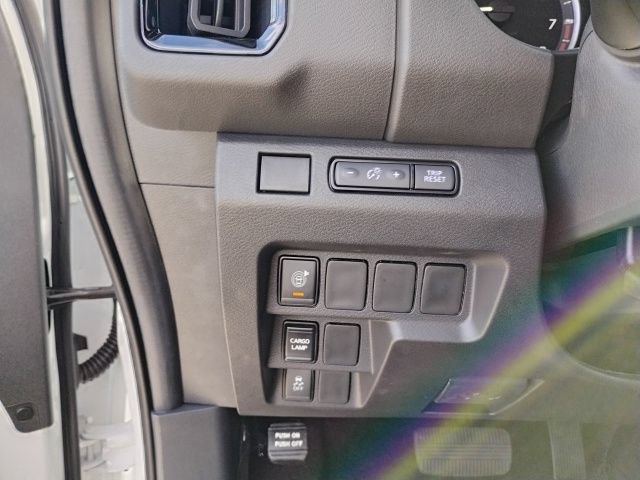 New 2026 Nissan Frontier SV w/ Tow Package AWD/4WD image 14