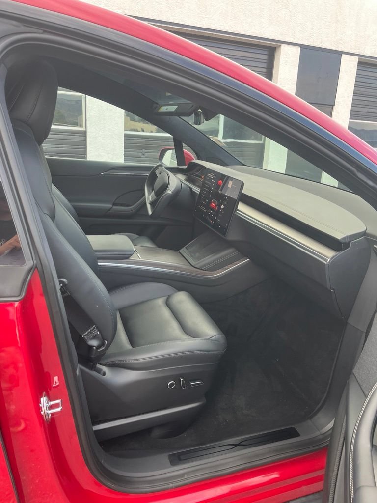 Used 2023 Tesla Model X AWD/4WD image 5
