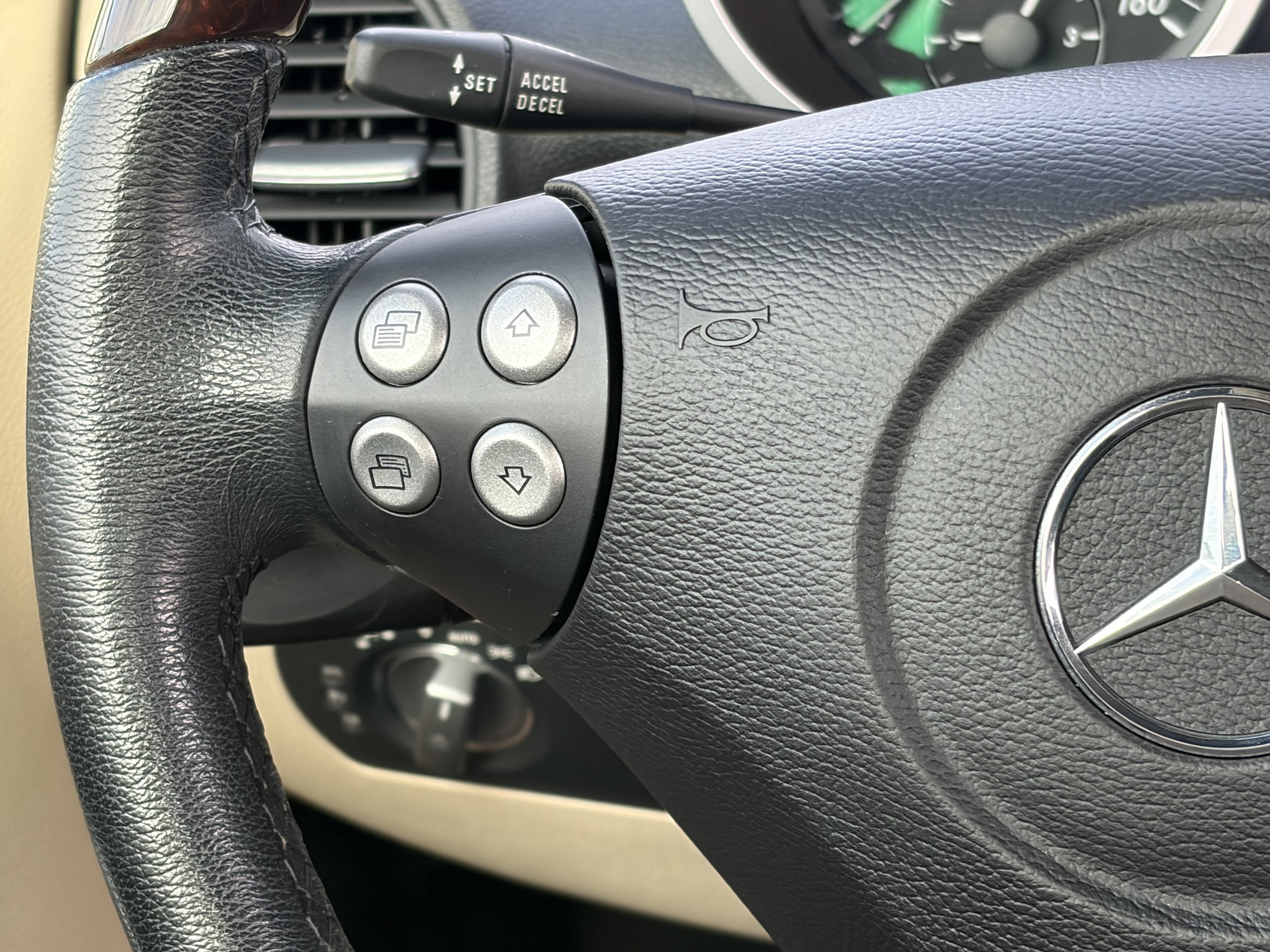 Used 2008 Mercedes-Benz SLK 280 image 17