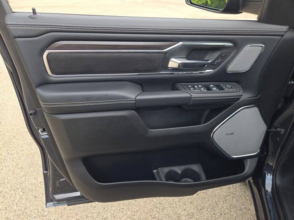New 2027 RAM 1500 Laramie w/ Advanced Safety Group II AWD/4WD image 18