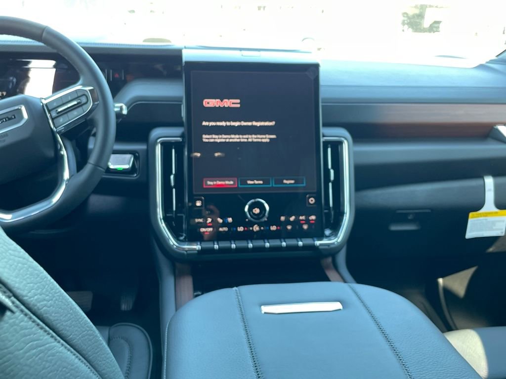 New 2026 GMC Yukon Denali w/ LPO, Floor Liner Package image 19