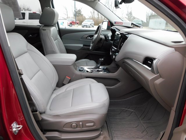 Used 2018 Chevrolet Traverse LT w/ LPO, Floor Liner Package image 18
