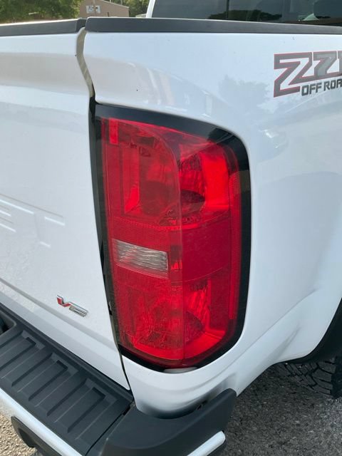 Used 2022 Chevrolet Colorado Z71 AWD/4WD image 12