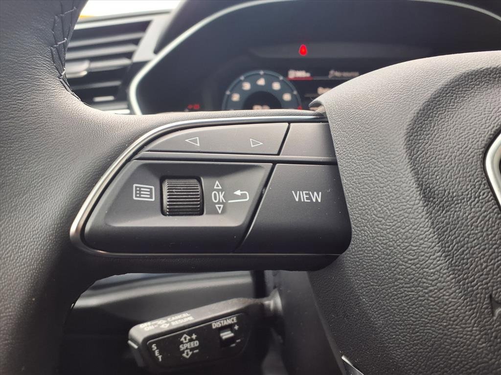 Used 2025 Audi Q3 2.0T Premium w/ Convenience Package image 13