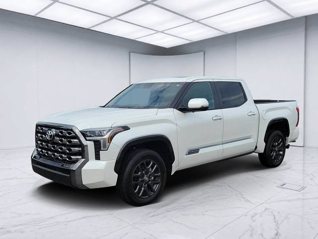 Used 2025 Toyota Tundra Platinum AWD/4WD image 2
