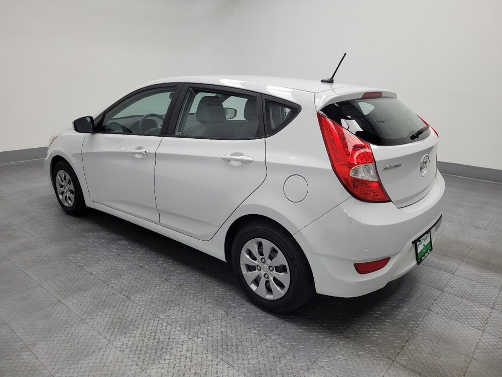 Used 2017 Hyundai Accent SE image 3