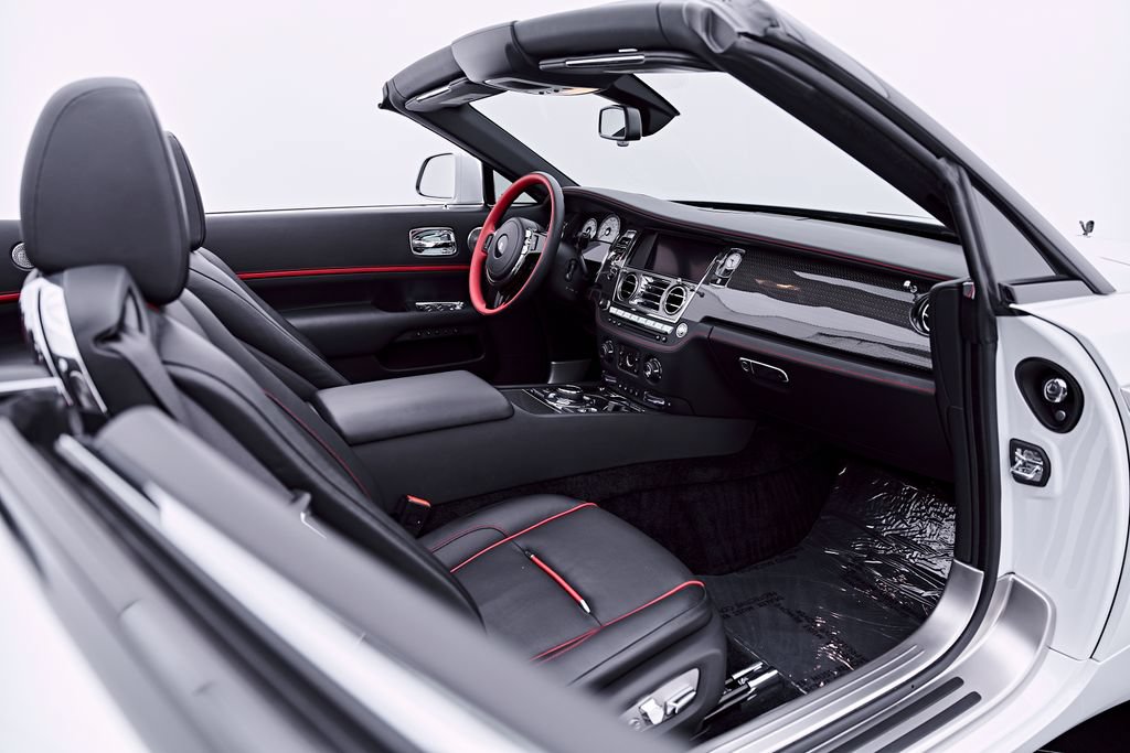 Used 2020 Rolls-Royce Dawn RWD image 43