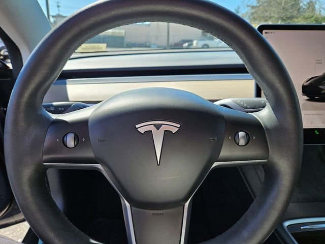 Used 2023 Tesla Model 3 Standard Range image 30