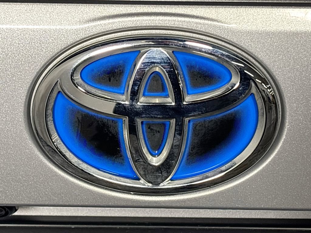 Used 2024 Toyota RAV4 XLE image 24