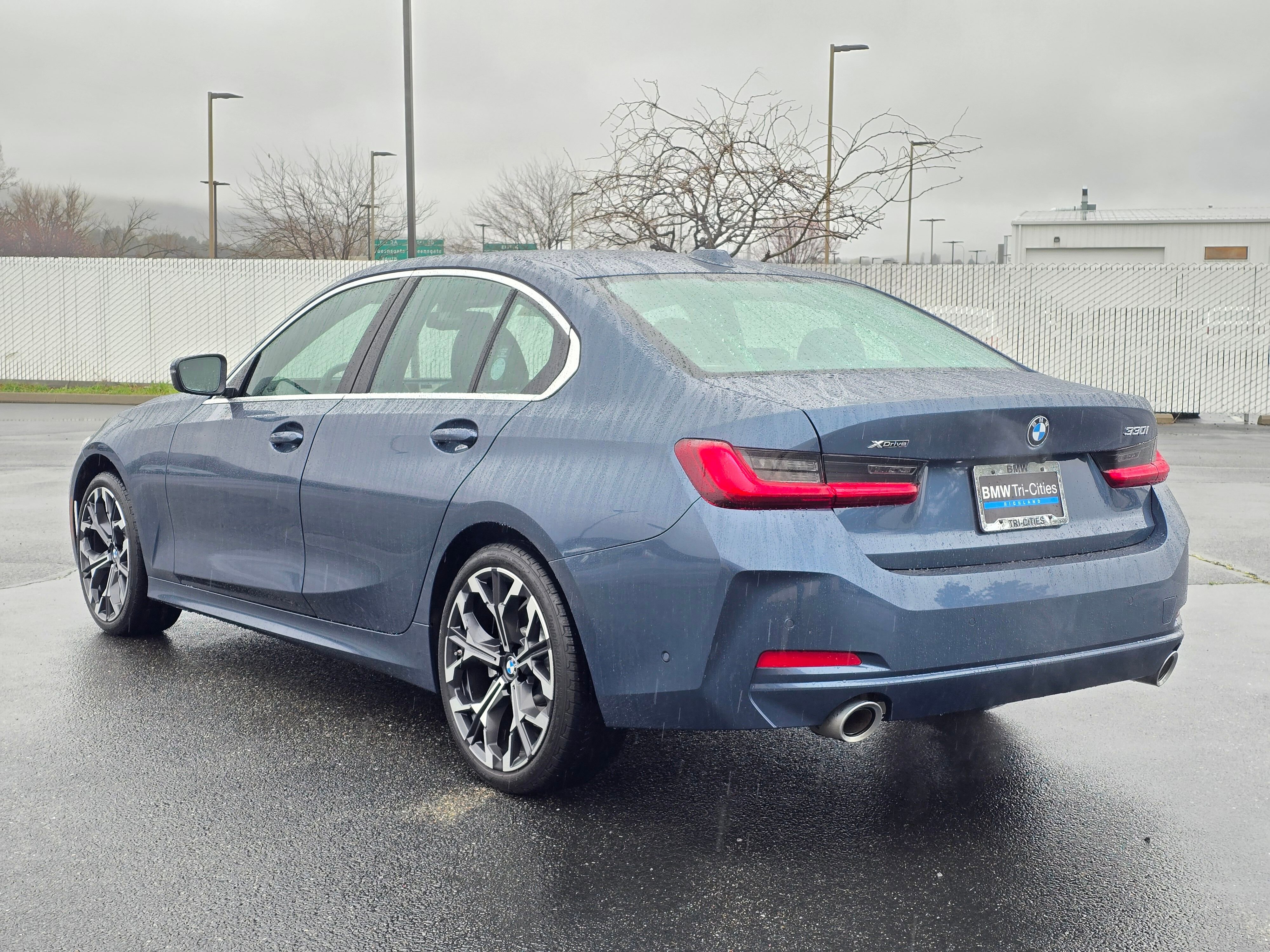 Certified 2025 BMW 330i xDrive Sedan w/ Premium Package image 36