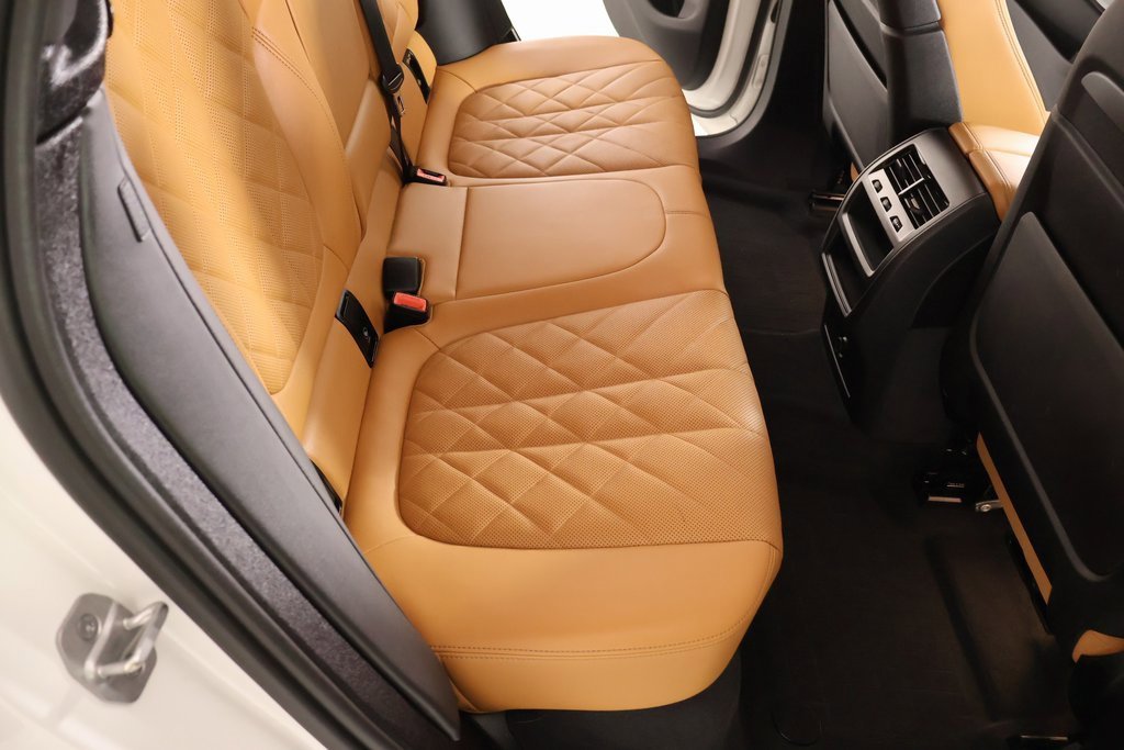 Used 2024 BMW X6 M60i image 15