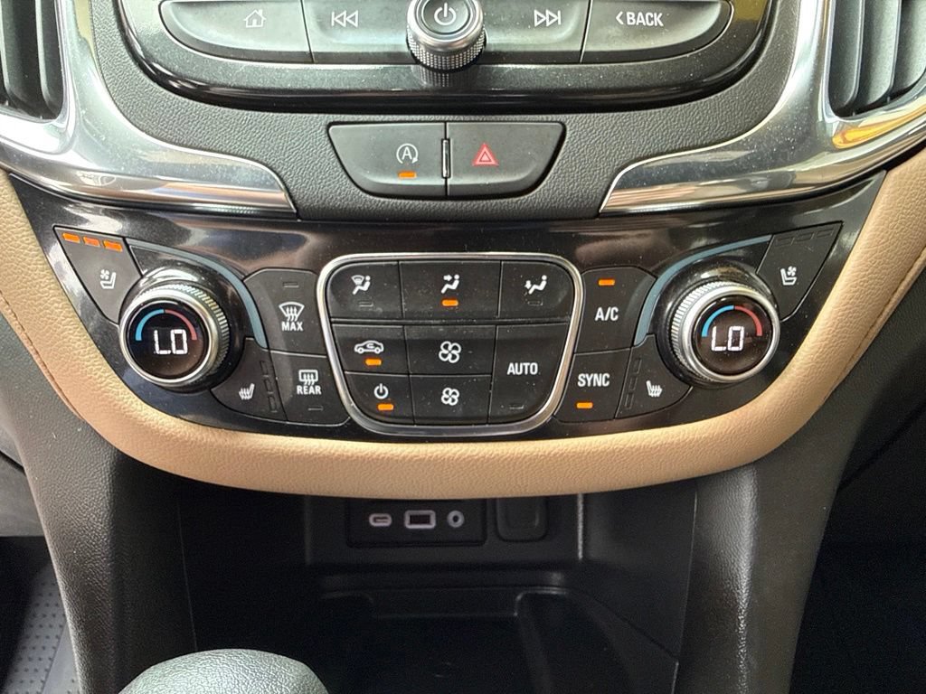 Used 2023 Chevrolet Equinox Premier FWD image 16