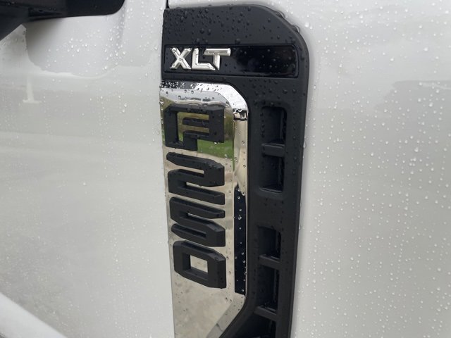 New 2026 Ford F250 XLT image 30