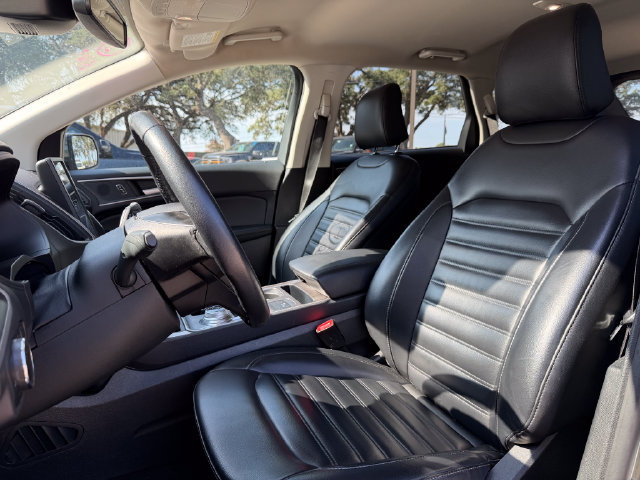 Used 2024 Ford Edge SEL AWD/4WD image 7