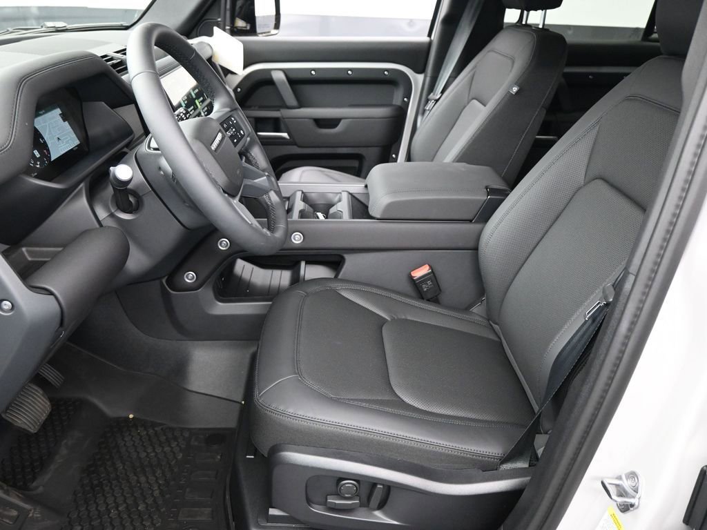 New 2026 Land Rover Defender 110 S AWD/4WD image 5