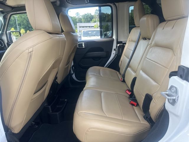Used 2018 Jeep Wrangler Unlimited Sahara w/ Dual Top Group AWD/4WD image 23