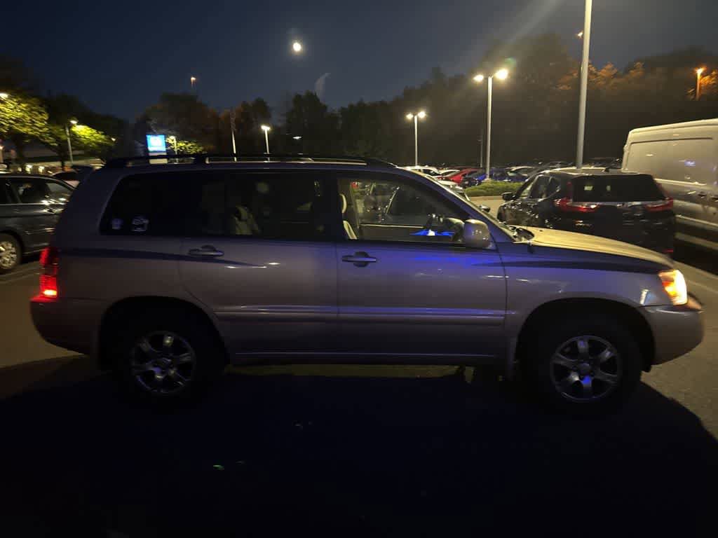 Used 2004 Toyota Highlander 4WD V6 image 11