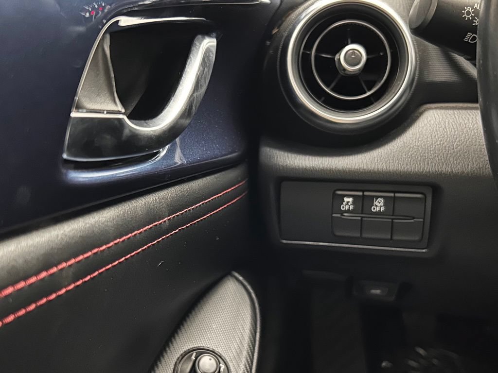 Used 2019 MAZDA MX-5 Miata RF Grand Touring w/ GT-S Package RWD image 16