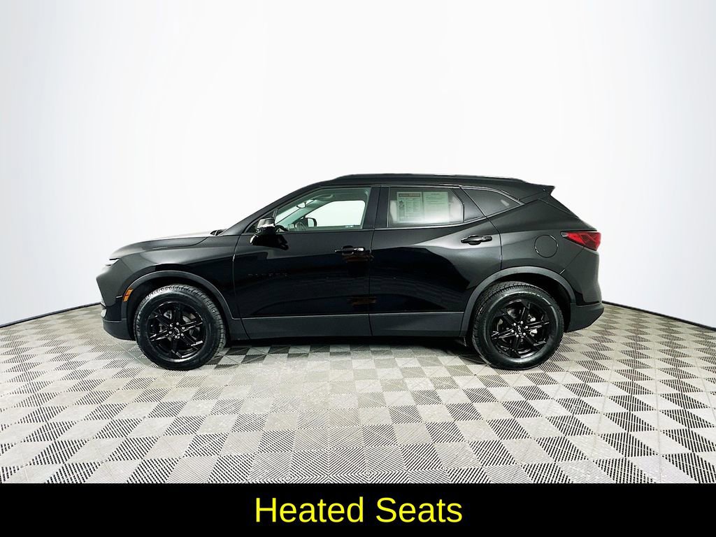 Used 2024 Chevrolet Blazer LT w/ Midnight/Sport Edition image 6