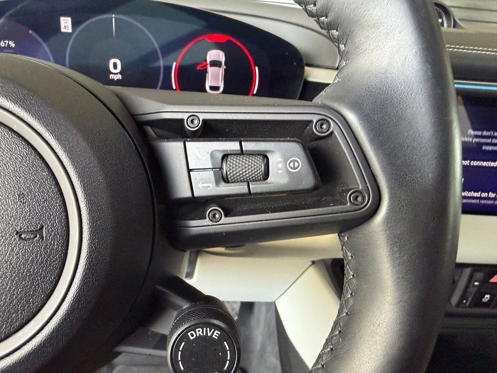Certified 2024 Porsche Macan 4 Electric AWD/4WD image 17