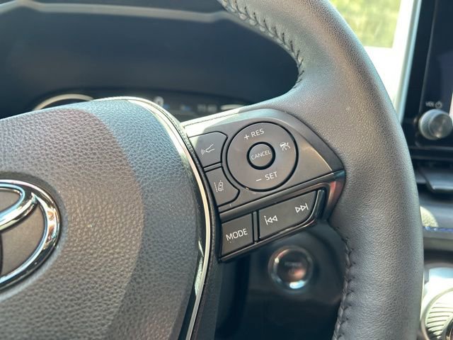 Used 2023 Toyota RAV4 SE w/ Convenience Package image 23