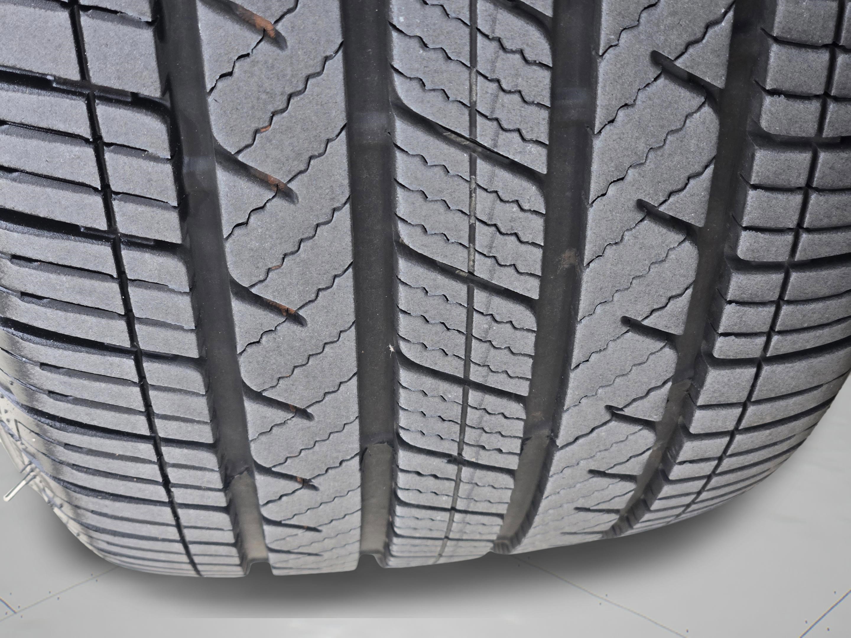 Certified 2023 Acura MDX FWD w/ Technology Package image 26