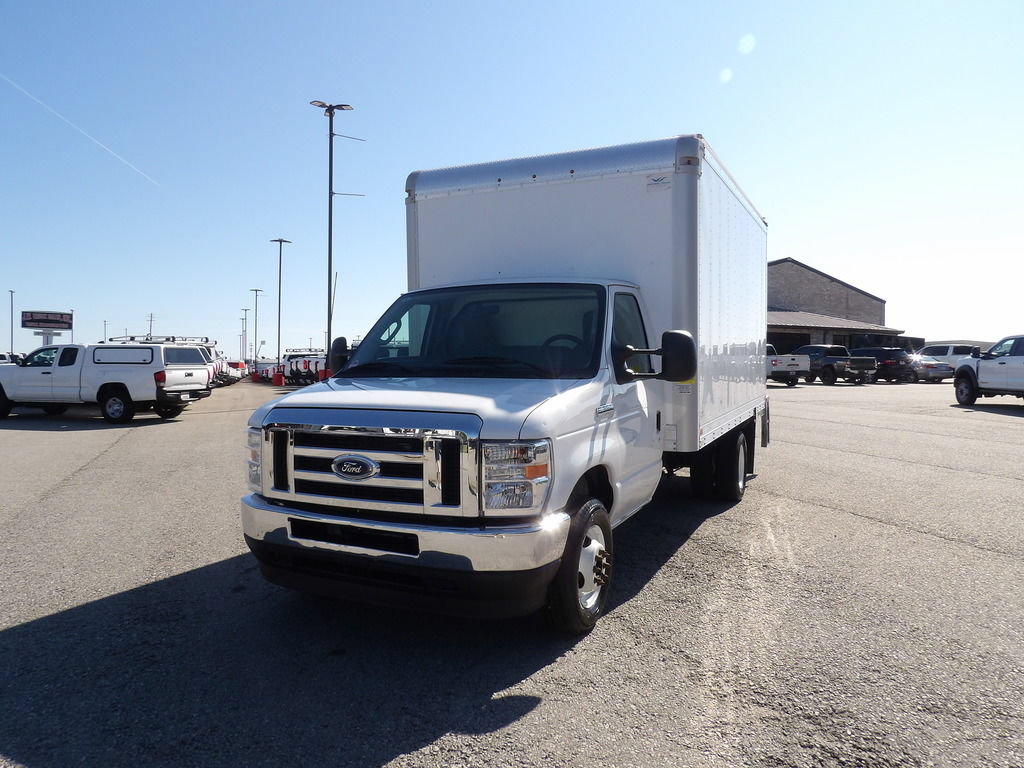 Used 2024 Ford E-350 and Econoline 350 Super Duty w/ Power Windows & Locks Group RWD image 50