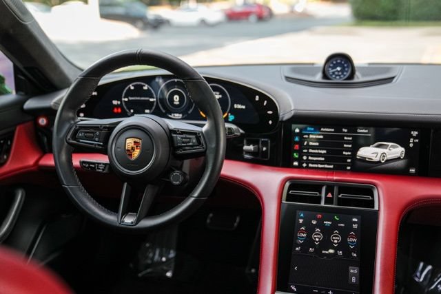 Used 2020 Porsche Taycan Turbo S AWD/4WD image 28
