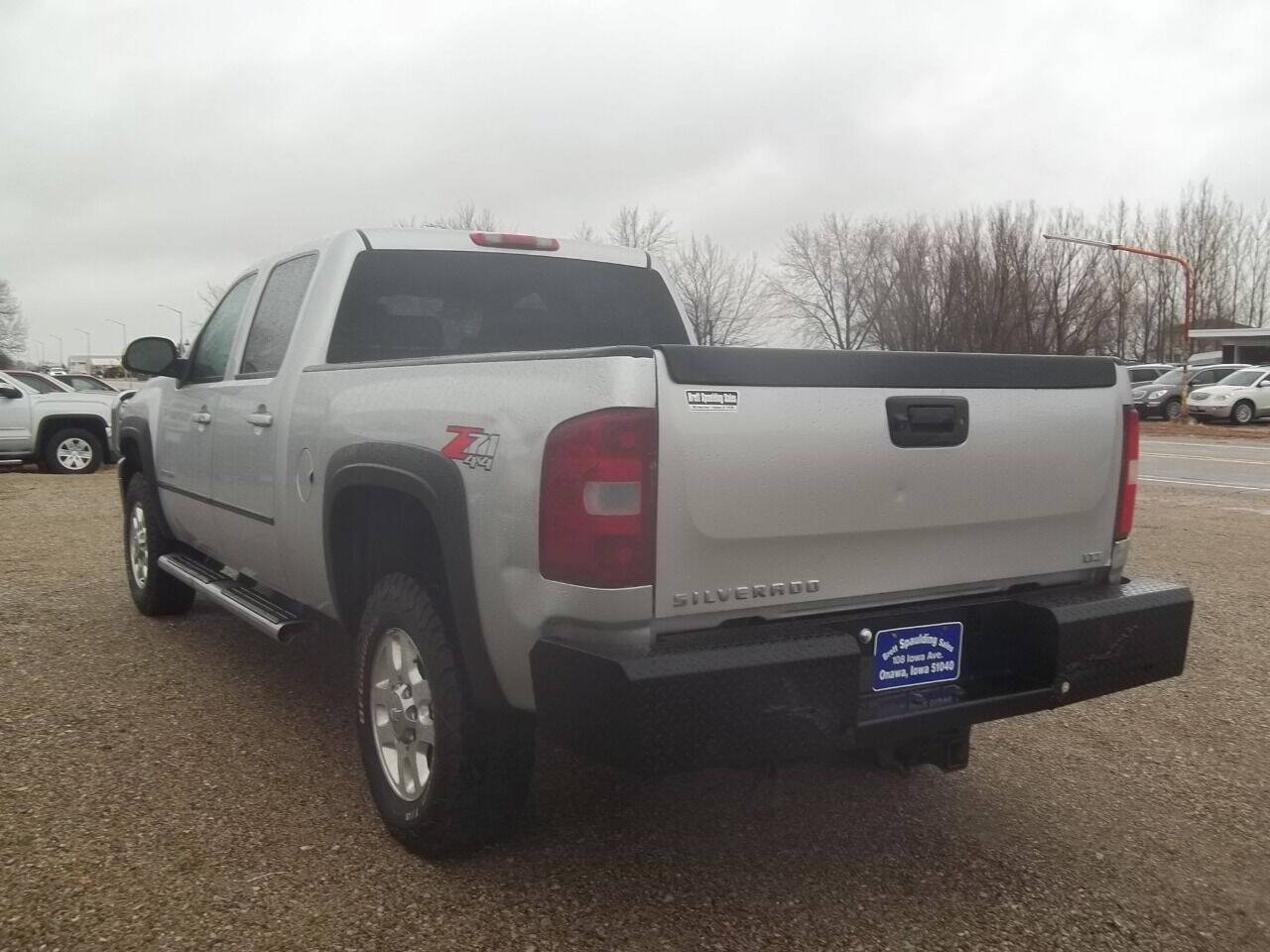 Used 2014 Chevrolet Silverado 2500 LTZ w/ LTZ Plus Package AWD/4WD image 6