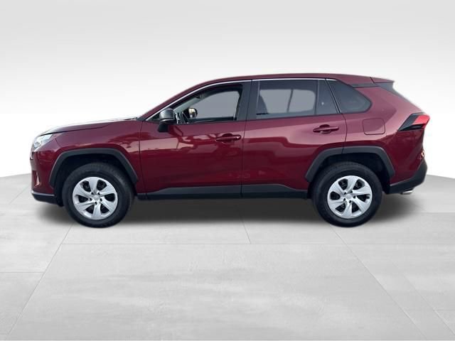 Used 2024 Toyota RAV4 LE video 2