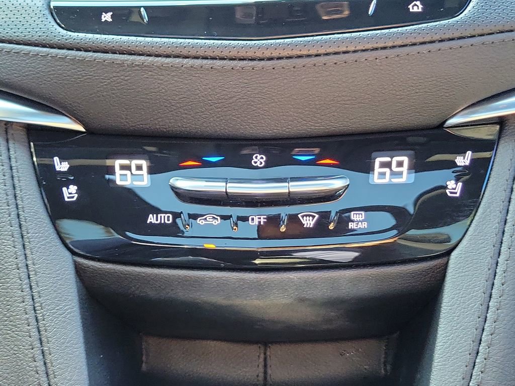 Used 2022 Cadillac XT5 Premium Luxury w/ Technology Package image 31