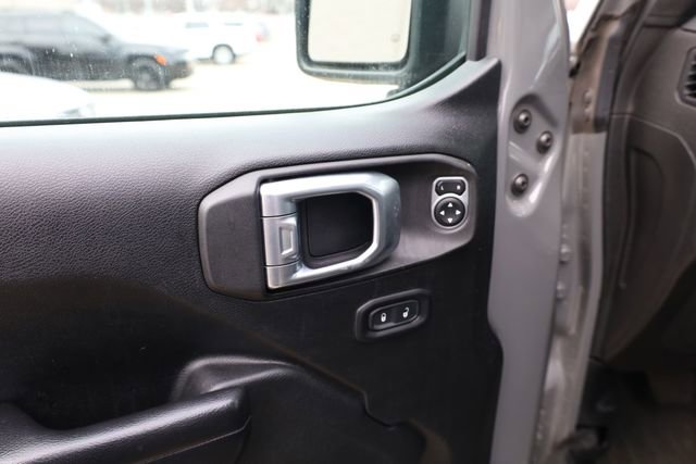 Used 2020 Jeep Gladiator Rubicon image 11