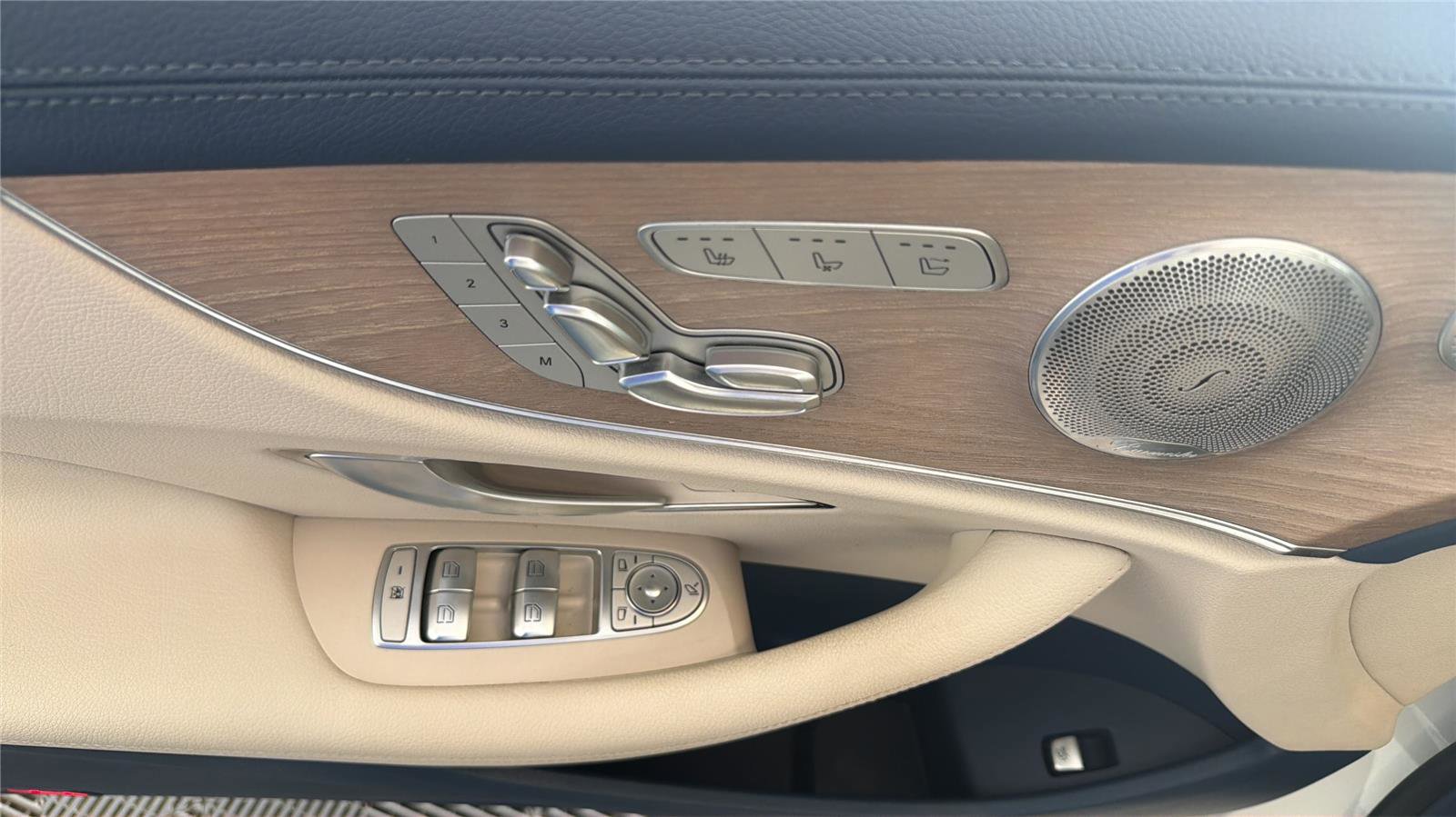 Used 2020 Mercedes-Benz E 450 4MATIC Cabriolet image 24
