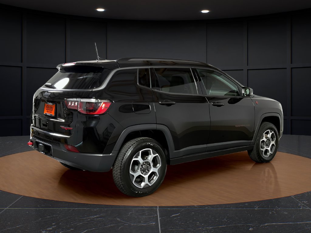 Certified 2022 Jeep Compass Trailhawk w/ Sun and Sound Group AWD/4WD image 5