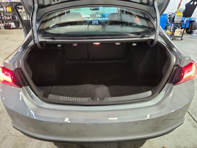Used 2024 Chevrolet Malibu LT image 21