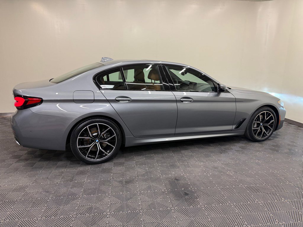 Used 2023 BMW 540i xDrive w/ M Sport Package image 19