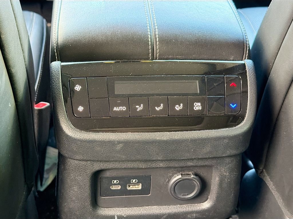 Used 2022 INFINITI QX60 Luxe w/ Performance Audio Package image 24