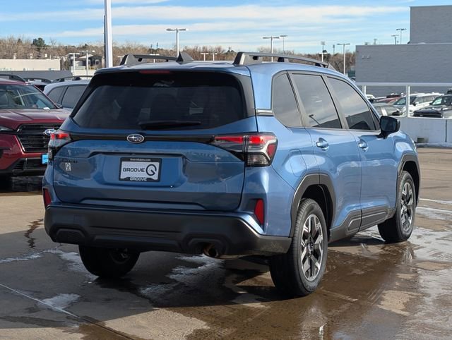 Used 2025 Subaru Forester Base image 3