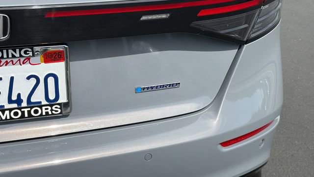 Used 2024 Honda Accord EX-L image 11