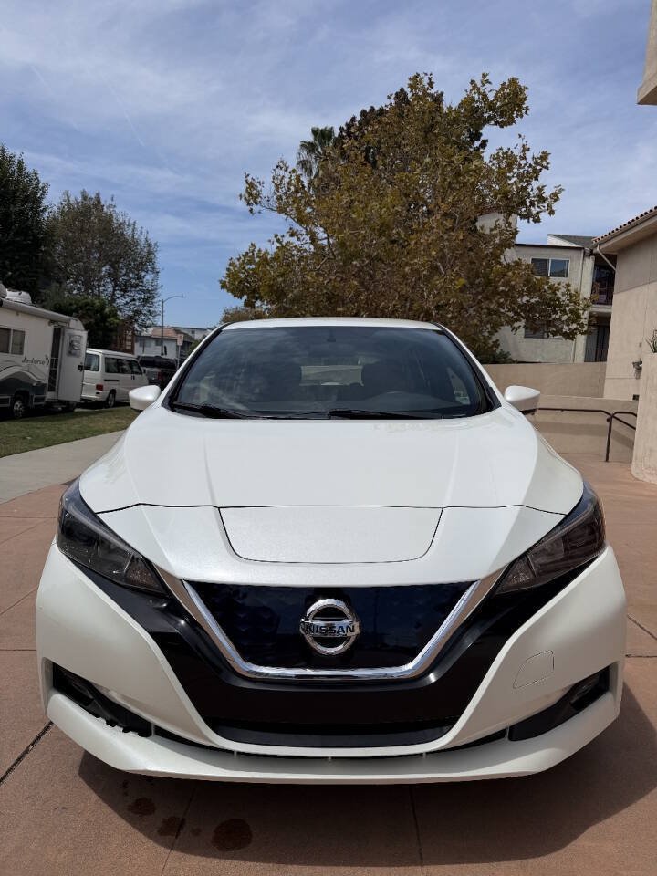 Used 2018 Nissan Leaf SV w/ SV All Weather Package FWD image 5